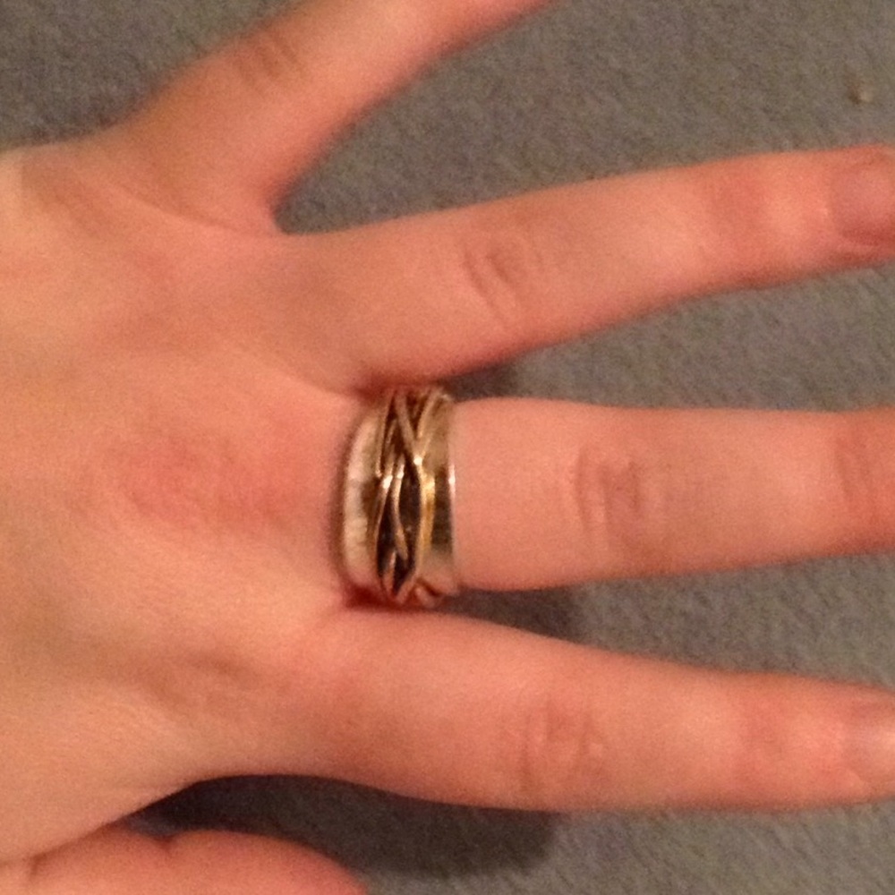 Twister ring